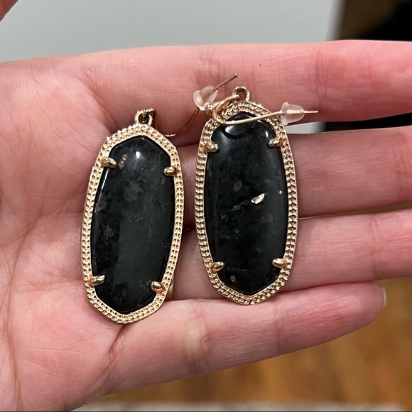 Kendra Scott Elle’s in black granite with rose gold - Picture 1 of 2